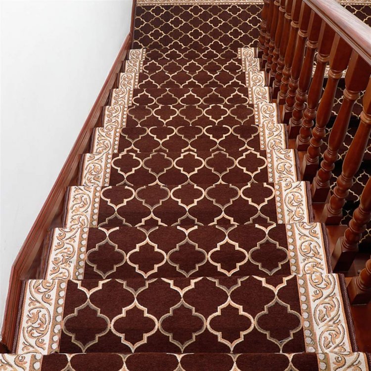 Pros and Cons of Stair Carpet