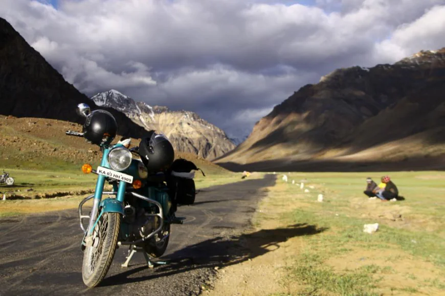 Leh ladak bike trip route itinerary