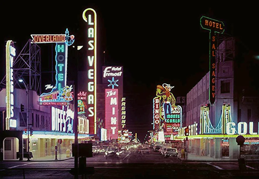 10 Las Vegas motels with the fine entertainment