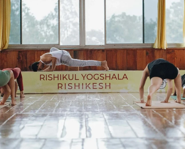 How to Become a Yoga Instructor: A Beginner's Guide